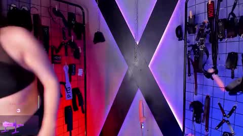 Miss Alix and Mia Slave online show from October 18, 7:03 pm