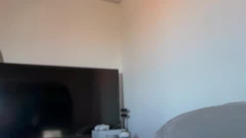 Ameliahs online show from September 9, 1:10 pm