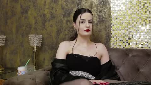 Snapshot of misscelinewest chatting on January 23, 10:11 pm MissCelineWest online show from January 23, 10:11 pm