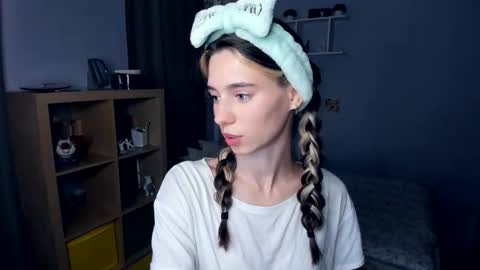 Shelley online show from September 11, 7:30 am