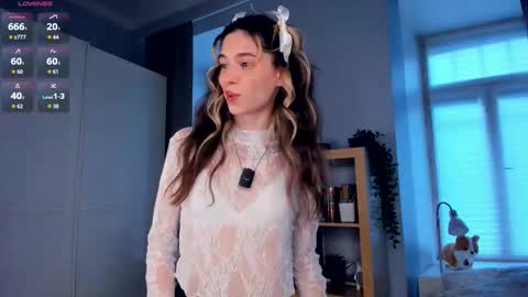 Shelley online show from November 19, 7:30 am