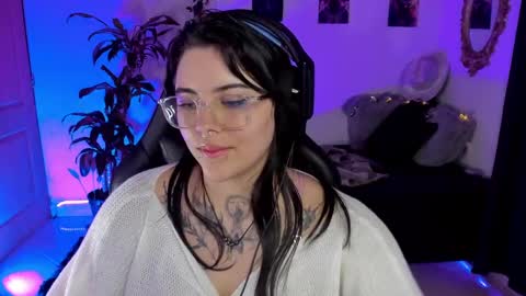 Missy Charlottte.  Hey remember to give me a thumbs up ty online show from January 9, 9:16 am