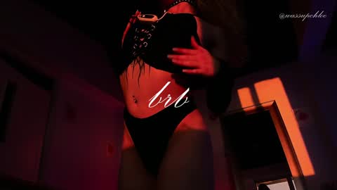 Snapshot of misschloe__ chatting on January 8, 2:35 am Chloe freelance model Please your thumbs up are important online show from January 8, 2:35 am