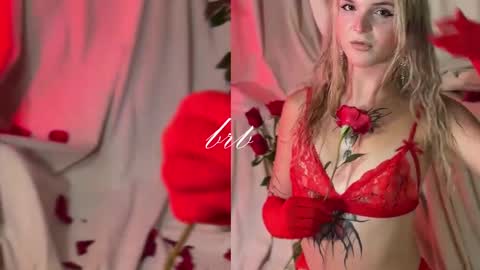 Snapshot of misschloe__ chatting on February 21, 2:17 am Chloe freelance model Please your thumbs up are important online show from February 21, 2:17 am