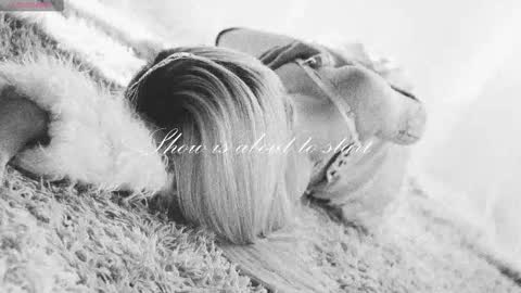 Snapshot of misschloe__ chatting on October 9, 11:25 pm Chloe freelance model Please your thumbs up are important online show from October 9, 11:25 pm