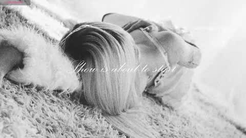 Snapshot of misschloe__ chatting on November 27, 1:07 am Chloe freelance model Please your thumbs up are important online show from November 27, 1:07 am