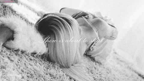 Snapshot of misschloe__ chatting on December 18, 10:38 pm Chloe freelance model Please your thumbs up are important online show from December 18, 10:38 pm