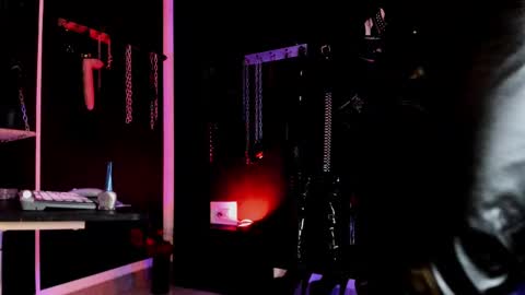 Missdarklady online show from September 18, 11:07 pm