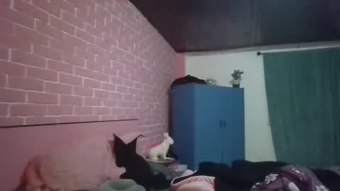 Snapshot of misselii chatting on September 15, 12:10 am melodie online show from September 15, 12:10 am