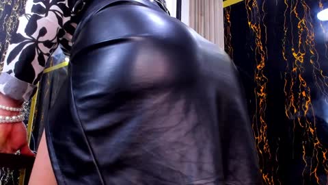 Escarlet online show from January 9, 10:41 am