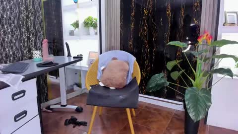 Escarlet online show from February 21, 5:46 am