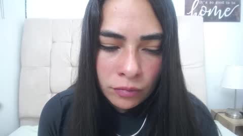 Snapshot of missexy303av chatting on December 4, 6:17 pm missexy303av online show from December 4, 6:17 pm