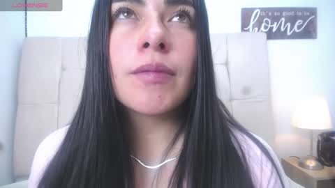 Snapshot of missexy303av chatting on December 11, 11:54 pm missexy303av online show from December 11, 11:54 pm