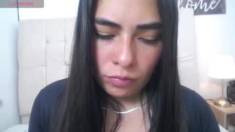 Snapshot of missexy303av chatting on December 12, 10:09 pm missexy303av online show from December 12, 10:09 pm