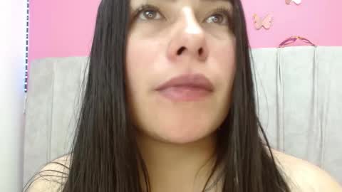 Snapshot of missexy303av chatting on December 21, 6:02 pm missexy303av online show from December 21, 6:02 pm