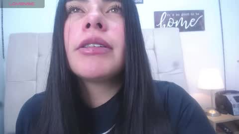 Snapshot of missexy303av chatting on December 27, 6:31 pm missexy303av online show from December 27, 6:31 pm