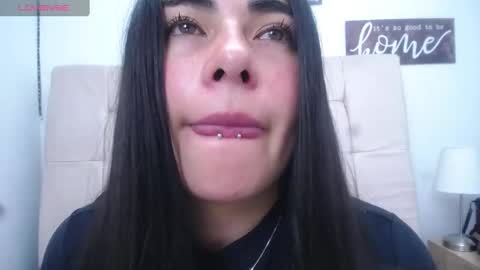 Snapshot of missexy303av chatting on January 18, 5:59 pm missexy303av online show from January 18, 5:59 pm