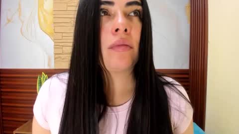 Snapshot of missexy303av chatting on October 18, 1:23 pm missexy303av online show from October 18, 1:23 pm