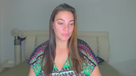 Khloe online show from November 24, 3:28 am