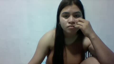 Snapshot of misskitty2xxx chatting on March 8, 3:06 am Merry online show from March 8, 3:06 am