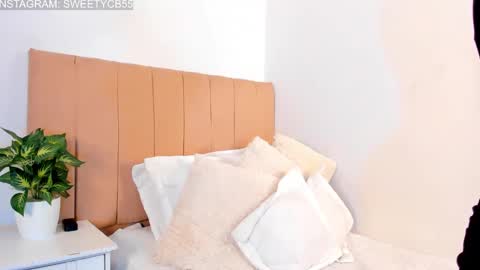 Linda online show from December 28, 2:42 pm