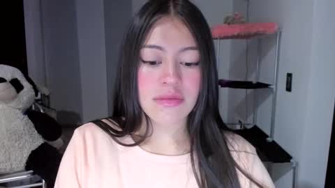 missloren333 online show from March 2, 6:27 am