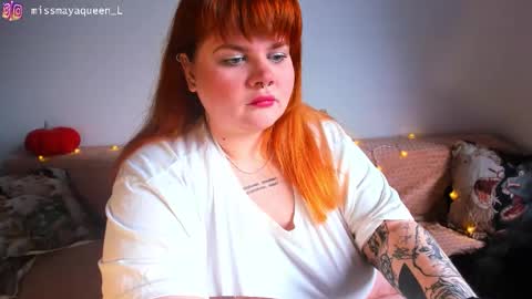 Snapshot of missmayaqueen chatting on November 18, 11:25 am Maya online show from November 18, 11:25 am