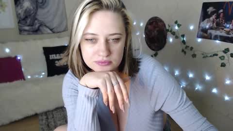 Snapshot of missmelons_ chatting on January 29, 3:26 pm Li online show from January 29, 3:26 pm