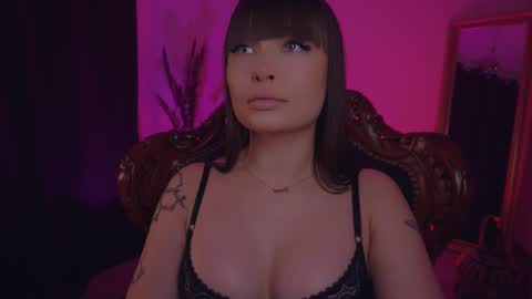 LUXXANDRA online show from March 1, 5:42 am