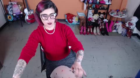 Miss Mia online show from January 6, 2:58 pm