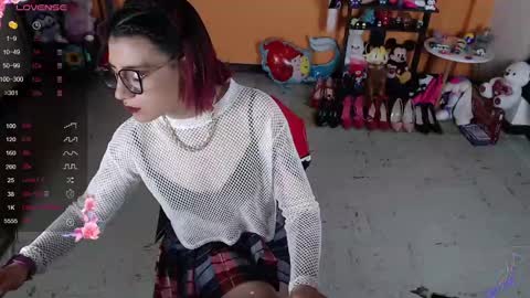 Miss Mia online show from January 21, 1:00 pm