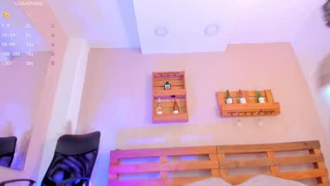 Mia  online show from October 11, 11:42 am