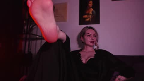   online show from February 23, 8:11 pm