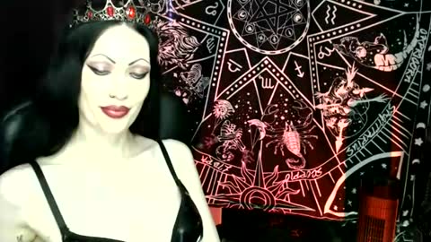 MissMoonDoll online show from October 6, 4:32 am