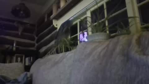 Snapshot of missmoonmagic13 chatting on February 5, 3:23 am Maxxx online show from February 5, 3:23 am