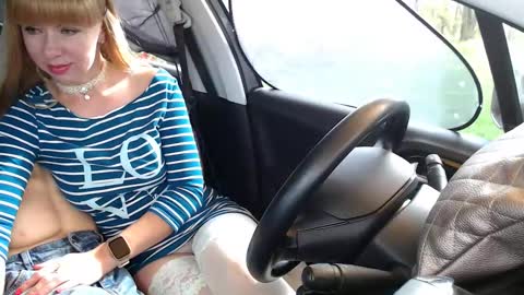 Snapshot of missofkiss chatting on September 29, 9:03 am Olenka online show from September 29, 9:03 am