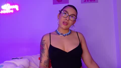 Missy Gainer online show from November 30, 2:04 am