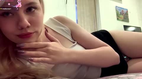 Stella  online show from December 14, 1:38 pm