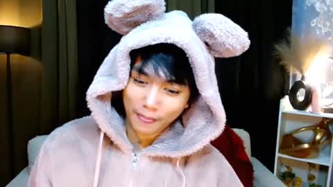 SAINT SACHI  will make your day  online show from December 8, 12:08 pm