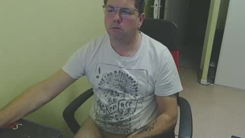 mistercoeur online show from December 11, 4:42 pm