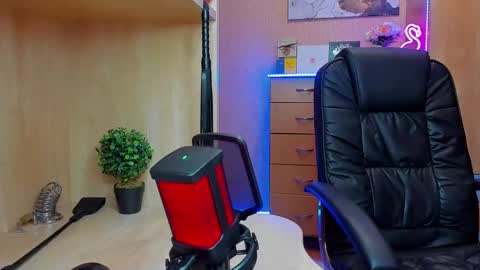 Mistress Kristi online show from February 6, 7:51 pm