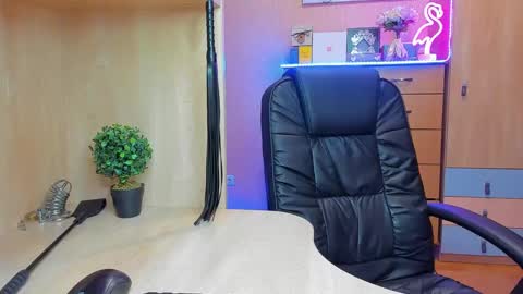 Mistress Kristi online show from February 26, 6:21 pm