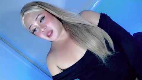 mistress_marta69 online show from November 6, 5:47 pm