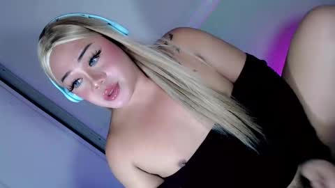 mistress_marta69 online show from November 19, 9:37 pm