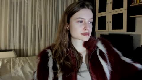 mistresselizy online show from January 6, 7:35 pm