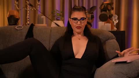 Mistress Kelly online show from September 26, 10:36 pm