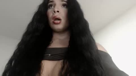 ALICE MADANE online show from October 8, 5:16 am