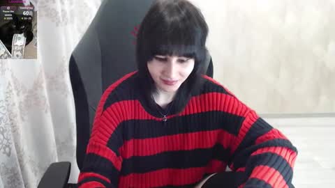 Snapshot of misty_dark chatting on September 17, 9:33 am misty_dark online show from September 17, 9:33 am