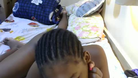 misty_shee online show from February 19, 7:28 am