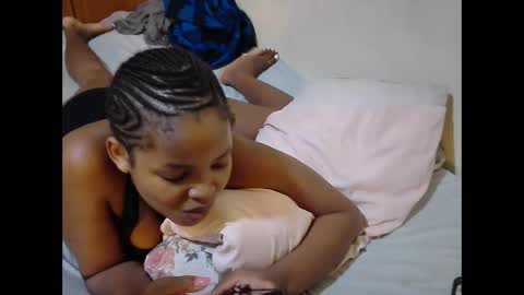 misty_shee online show from September 12, 7:14 pm